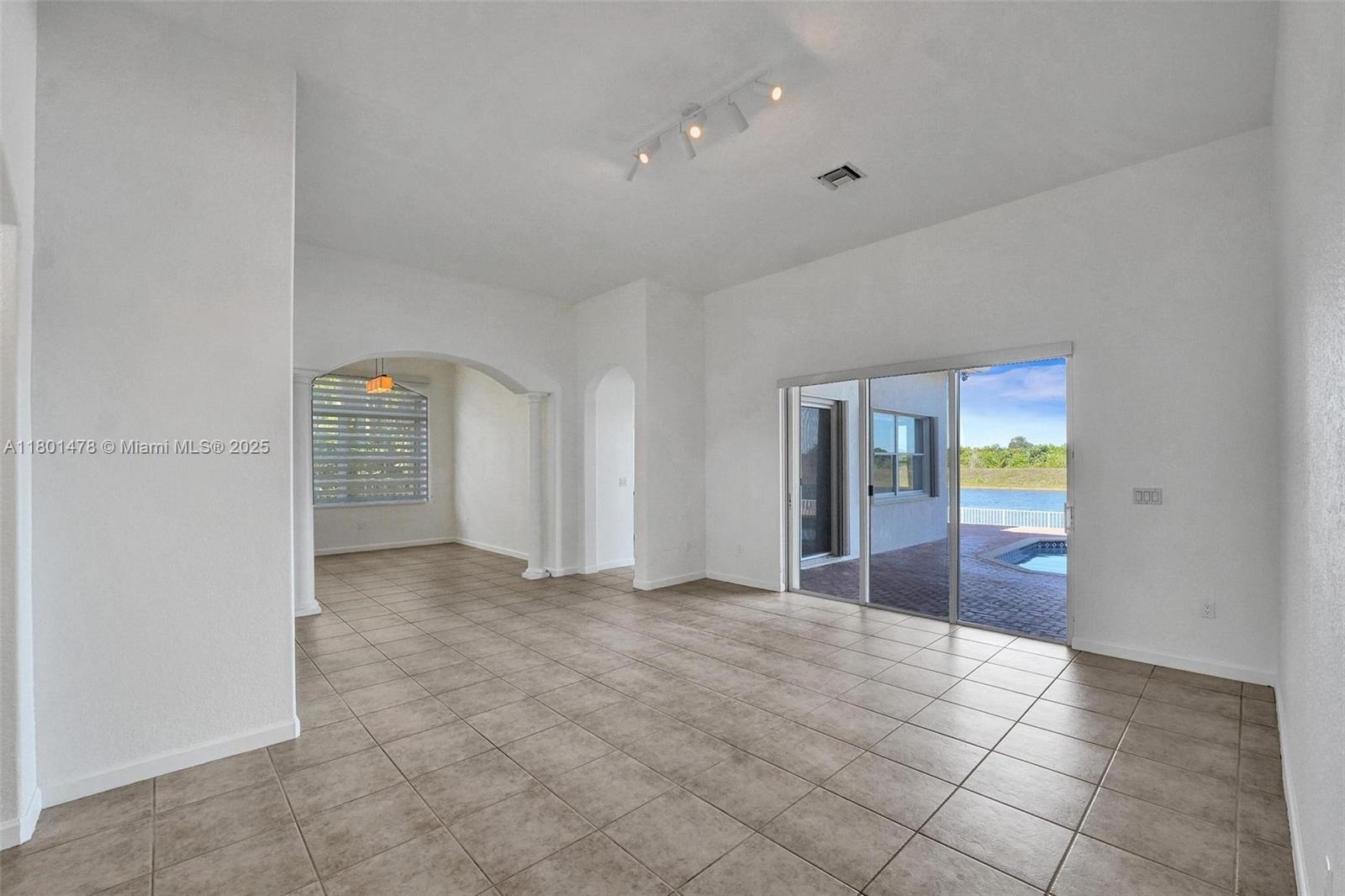 SUNSET LAKES GRAND ISLE - Residential Lease