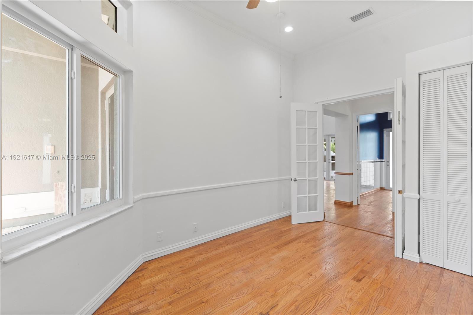 HOLLYWOOD LAKES COUNTRY C - Residential