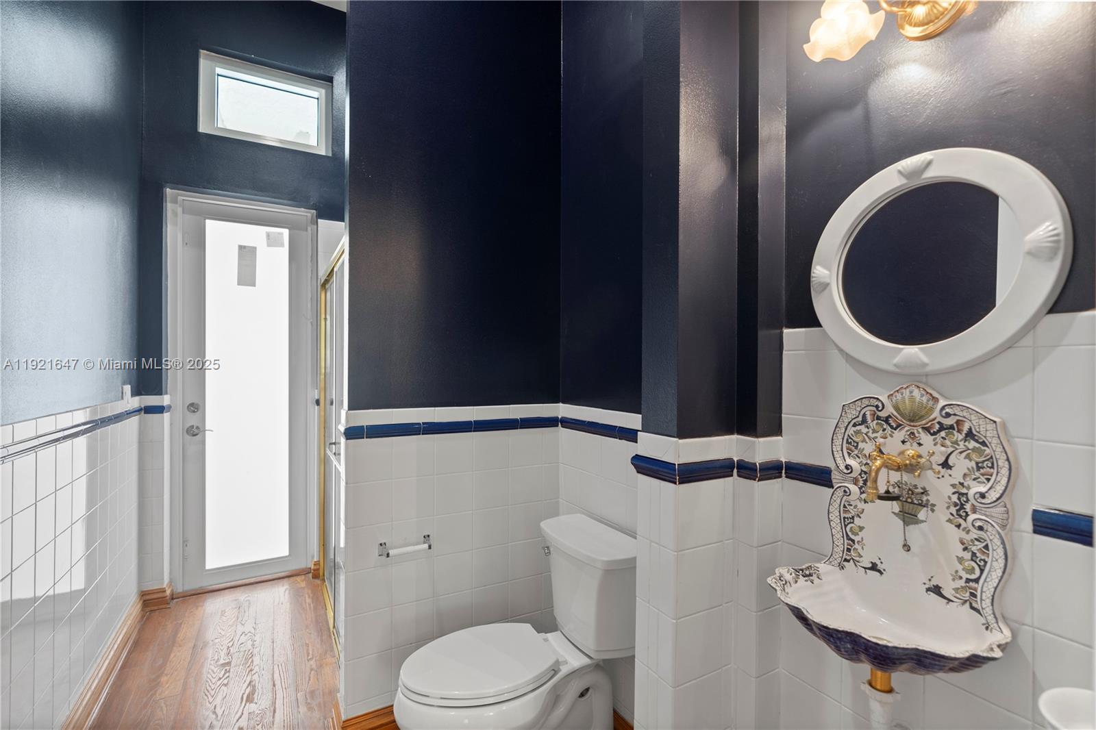 HOLLYWOOD LAKES COUNTRY C - Residential