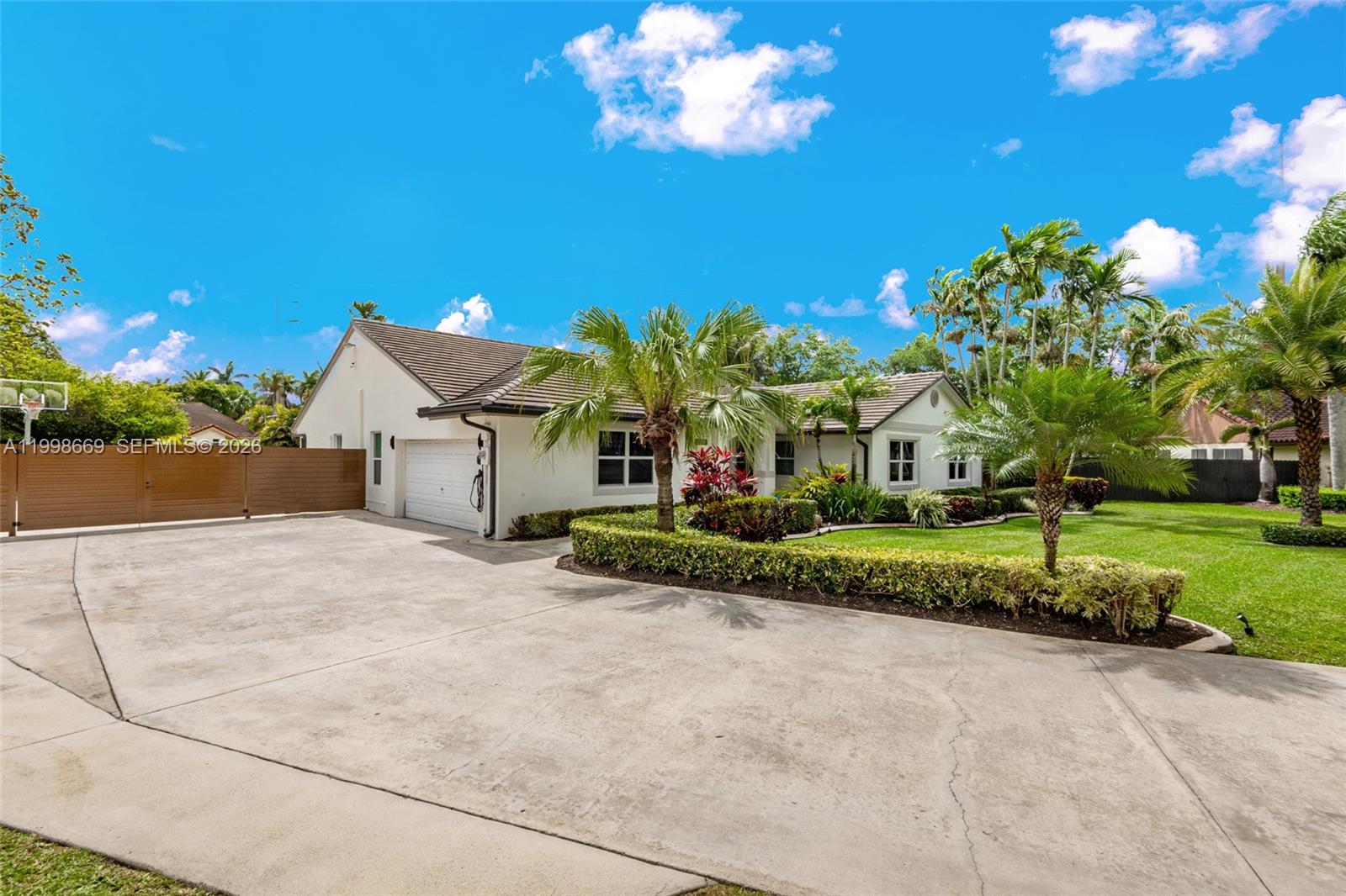 RIVER BEND SEC 1 - Residential