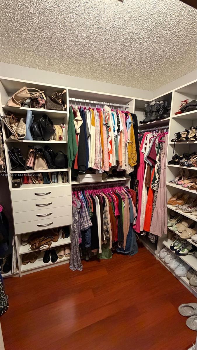 SILVER LAKES PHASE III - Residential