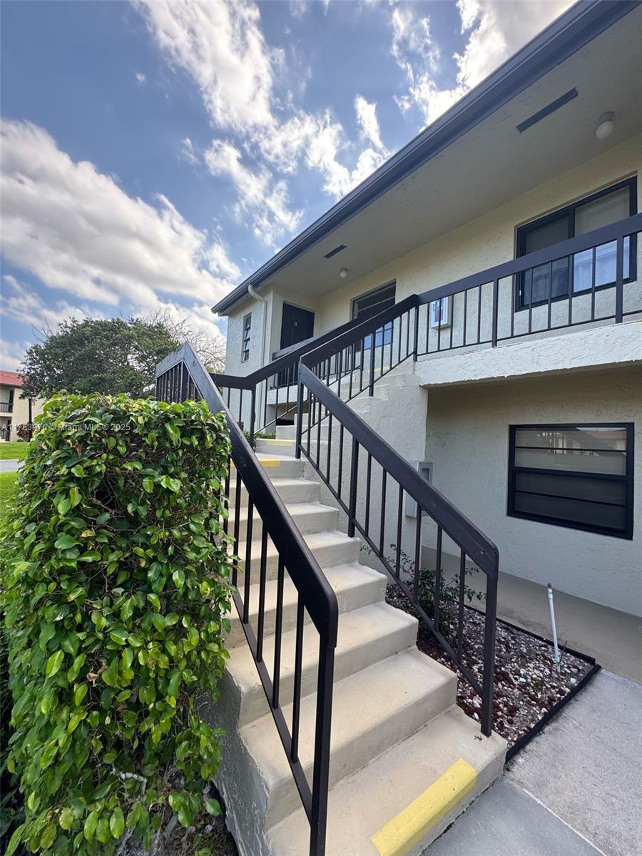 FAIRWAYS OF BOCA LAGO CON - Residential Lease