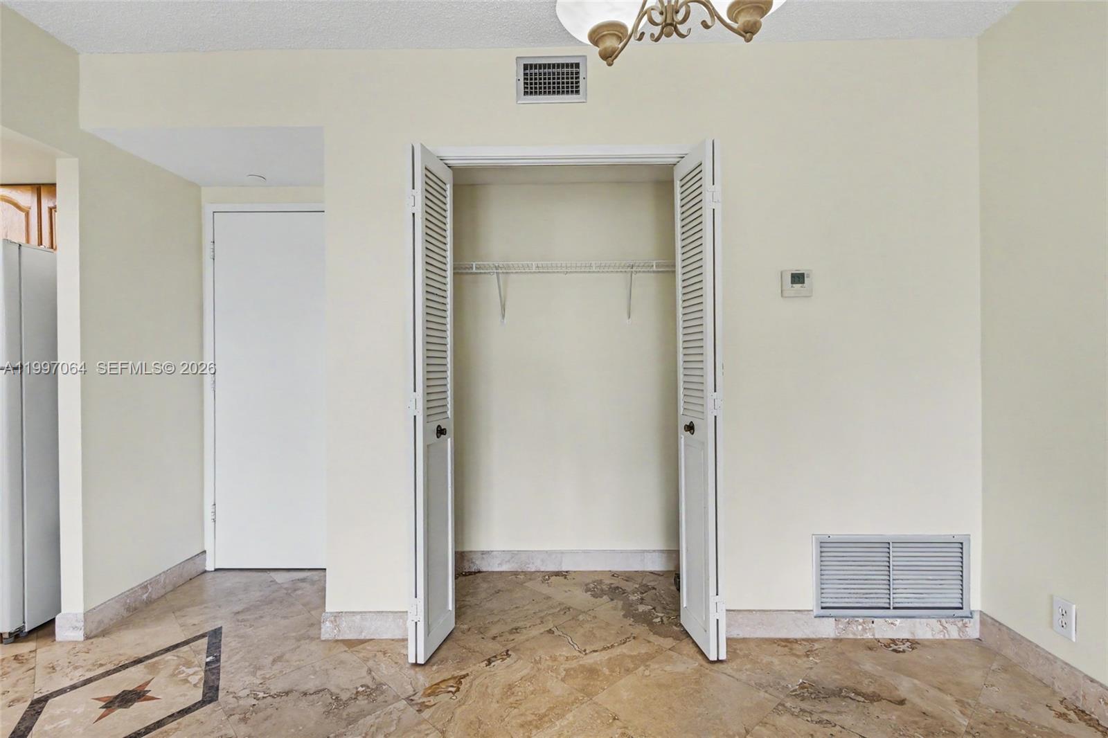 HILLCREST EAST NO 24 COND - Residential