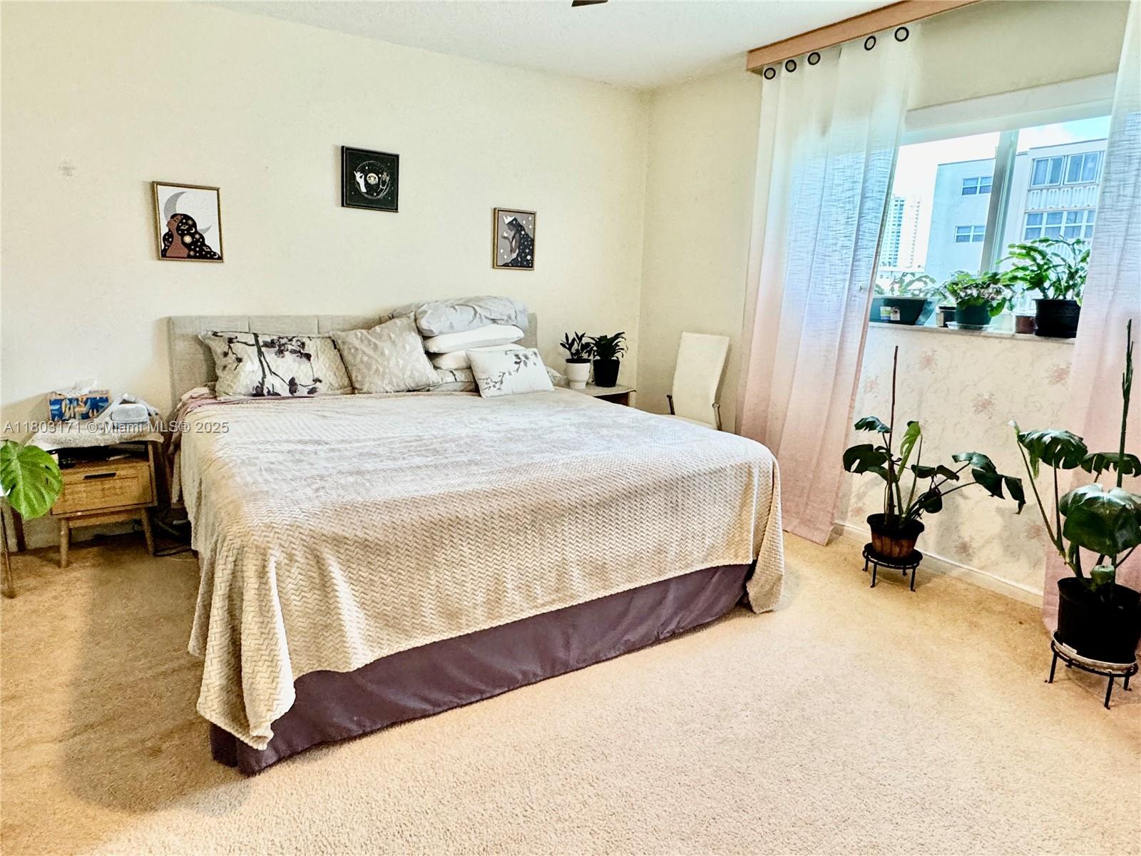 MEADOWBROOK TOWERS CONDO - Residential