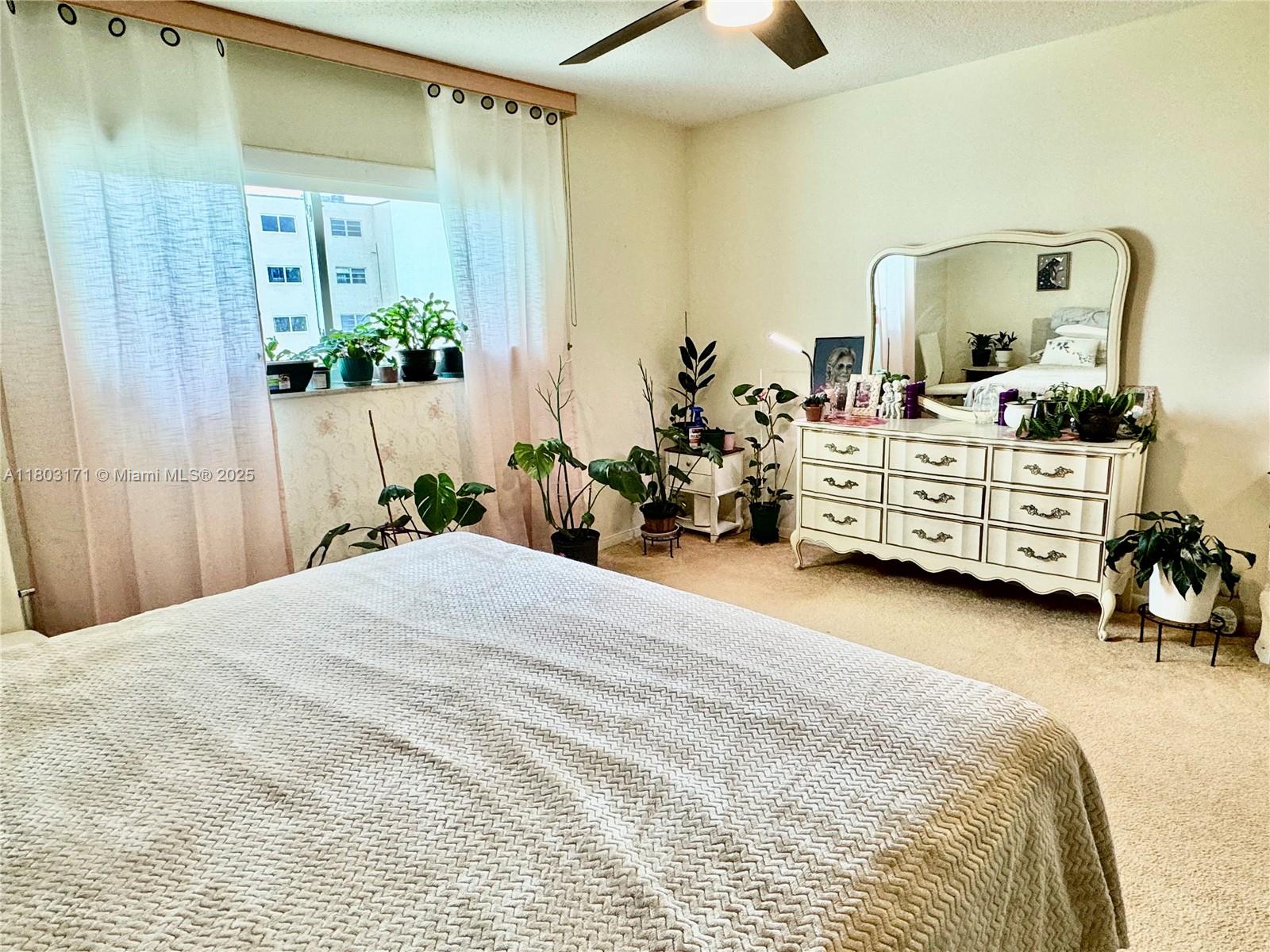 MEADOWBROOK TOWERS CONDO - Residential