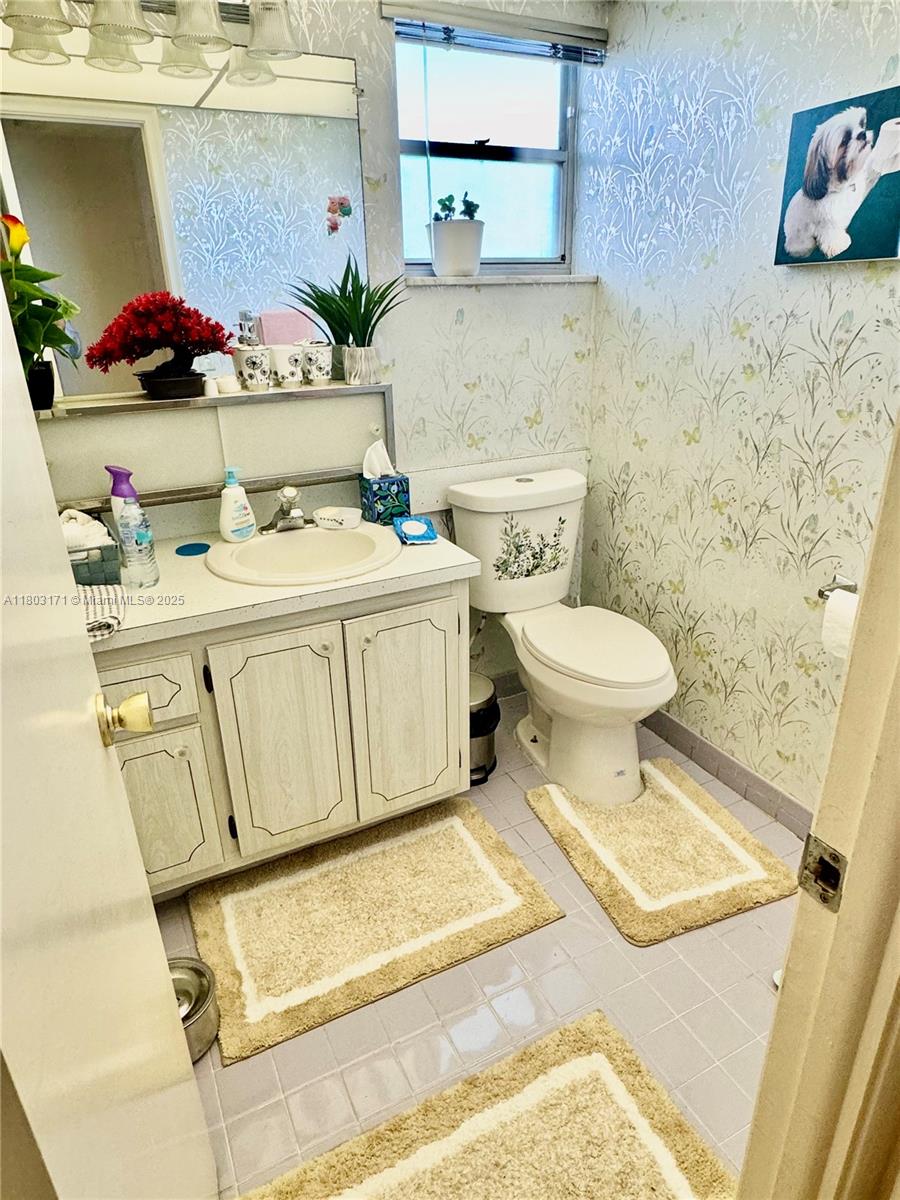 MEADOWBROOK TOWERS CONDO - Residential