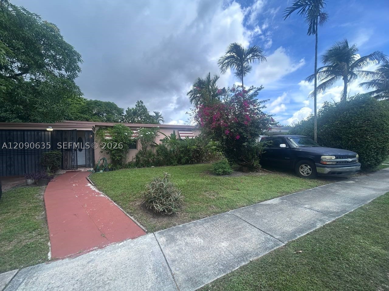 105 NW 122nd St