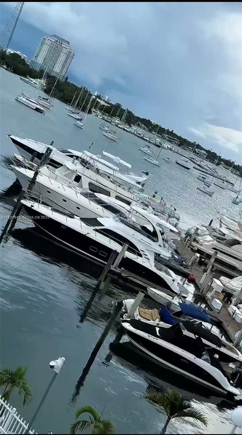 Bayshore Yacht and Tennis Club Daily Rental AirBnB Condos For Sale 7904 West Dr 315 North Bay Village FL 33141