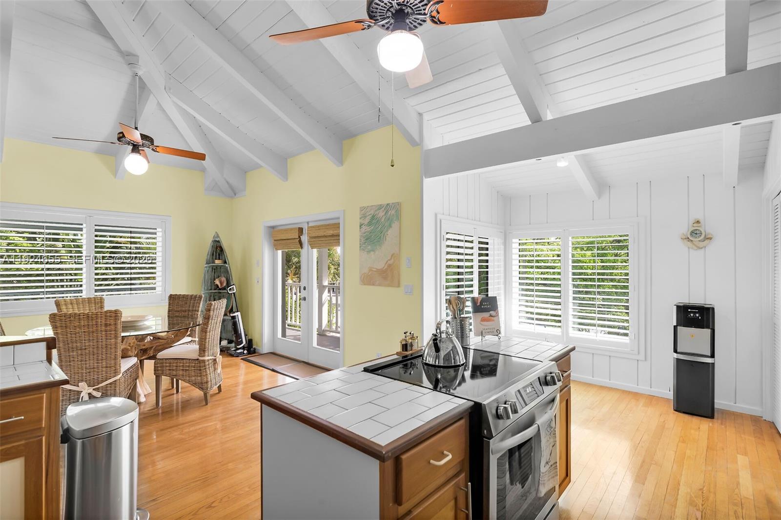 ROOSEVELT POINT #1 - Residential