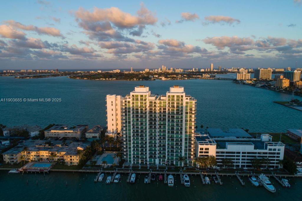 ELOQUENCE ON THE BAY COND - Residential Lease