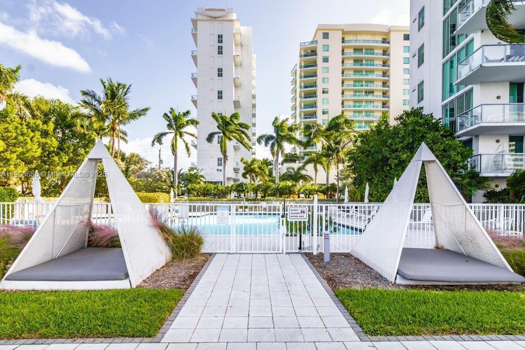 ELOQUENCE ON THE BAY COND - Residential Lease