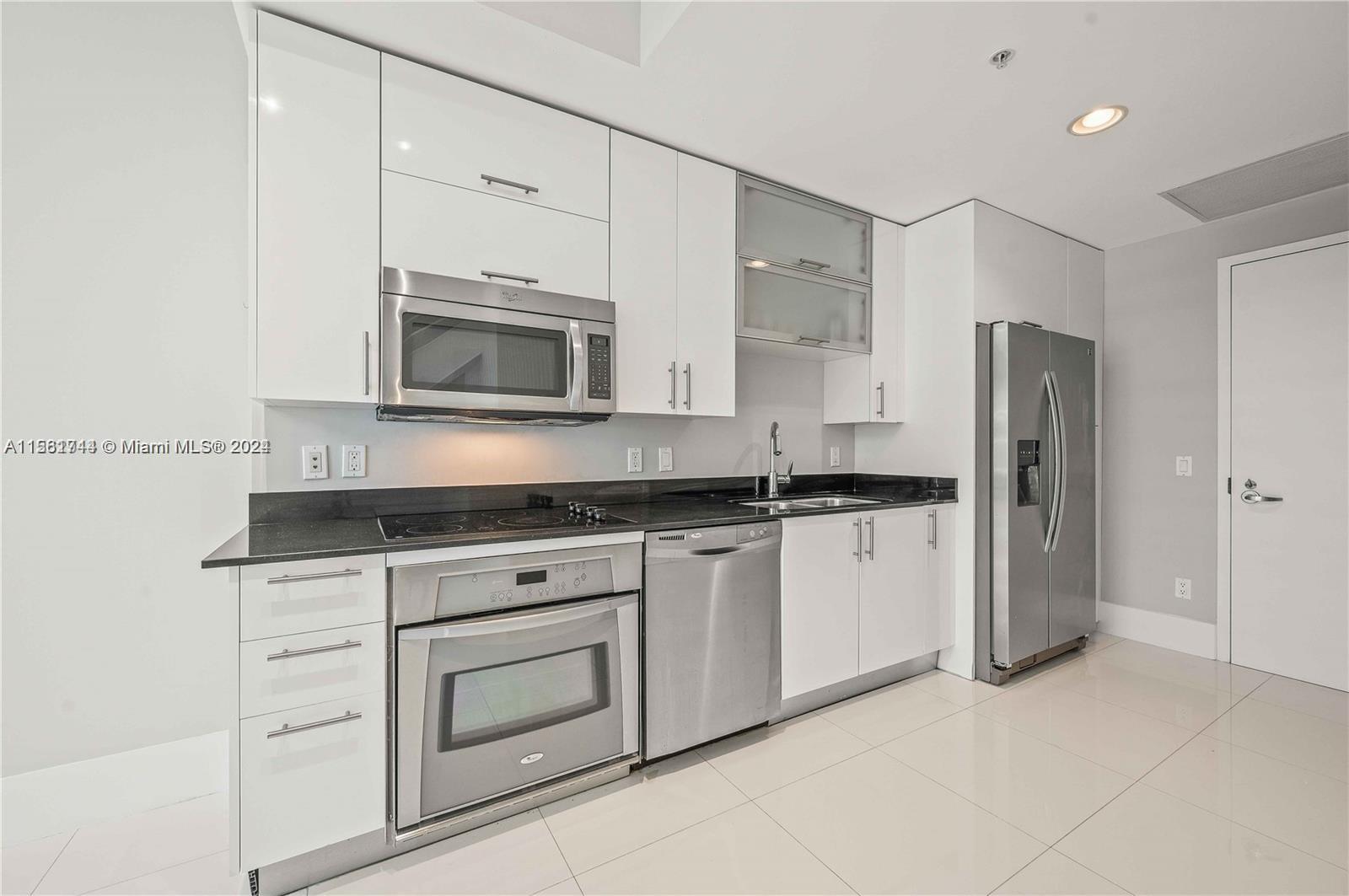 60 SW 13th St 3618