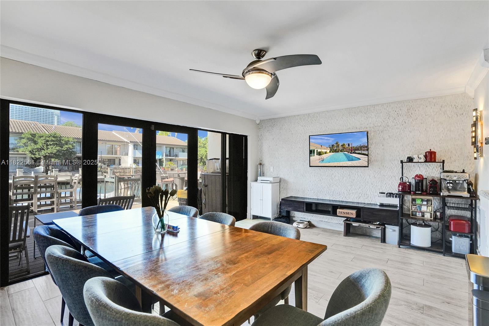 LEEWARD POINT CONDO - Residential Lease