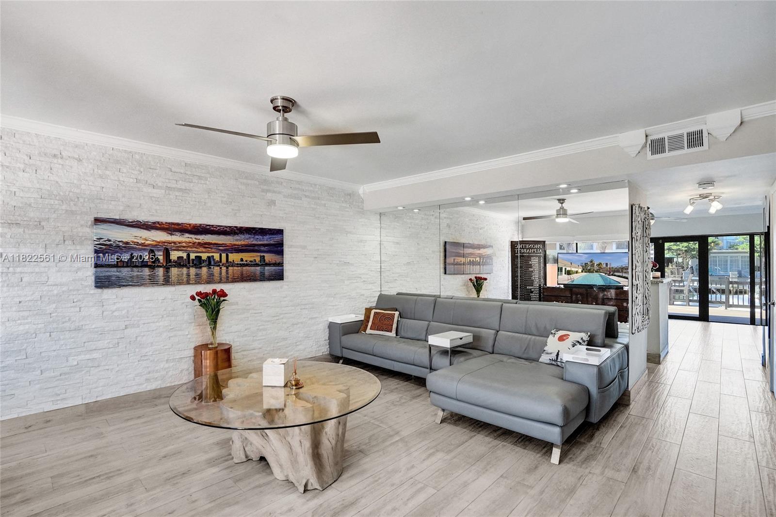 LEEWARD POINT CONDO - Residential Lease