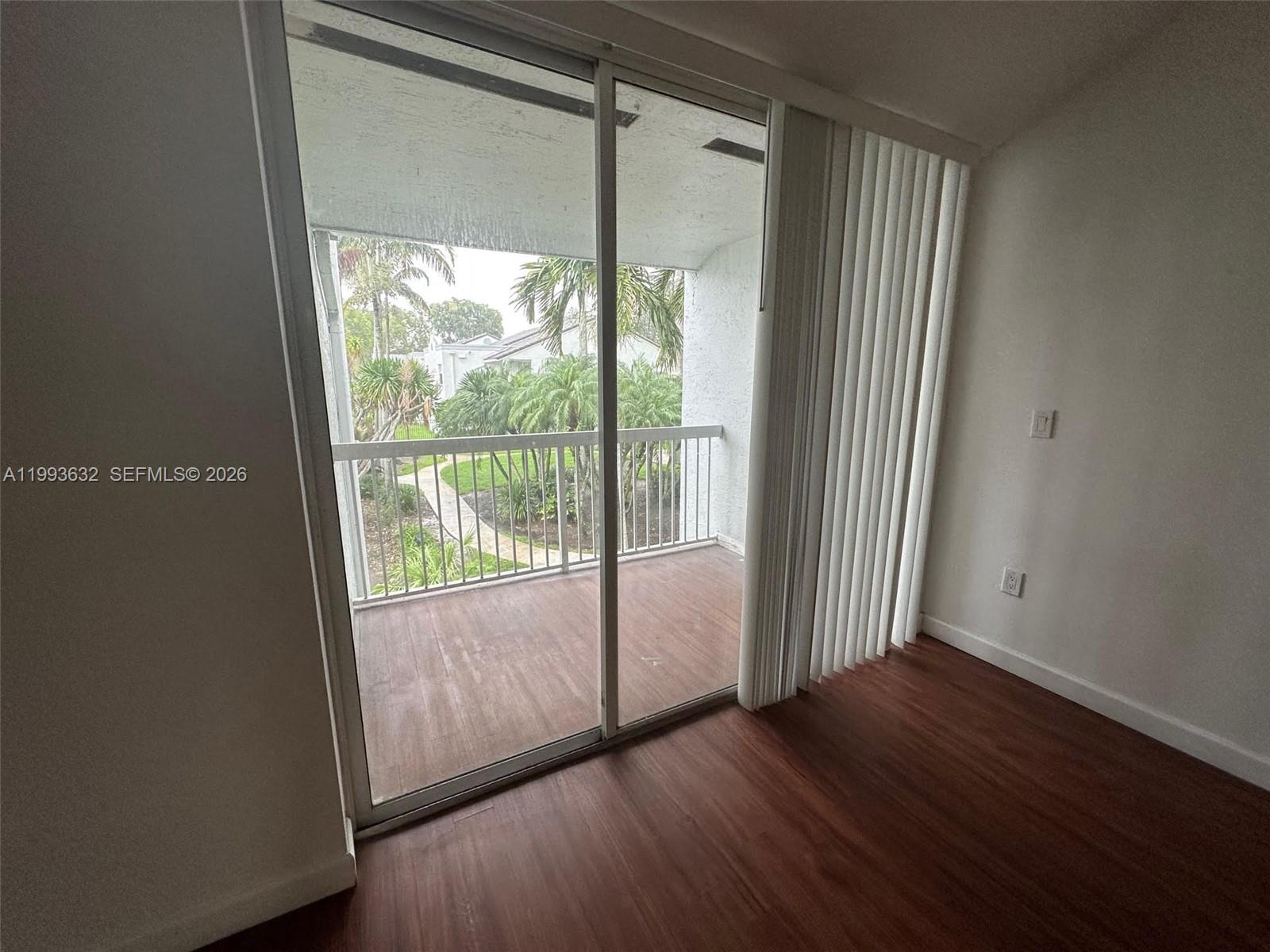 THE GREENS AT DORAL CONDO - Residential