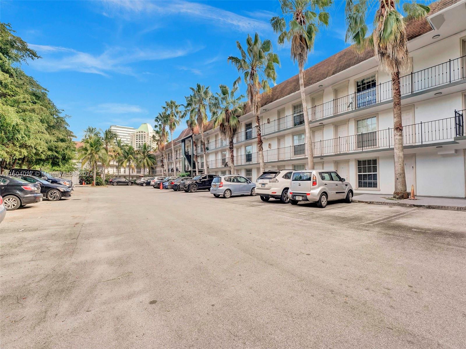 VIRGINIA POINTE CONDO - Residential