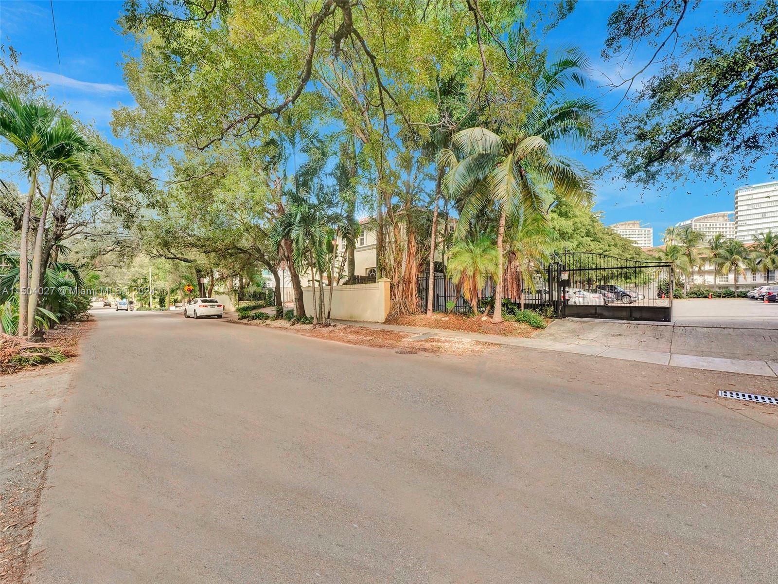 VIRGINIA POINTE CONDO - Residential