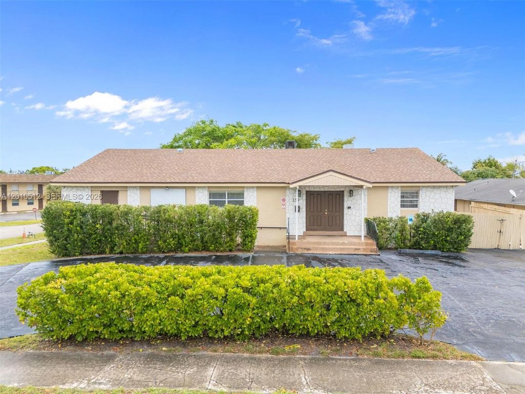 Photo of 359 10th St, Lake Park, FL 33403 (MLS # A12010512)