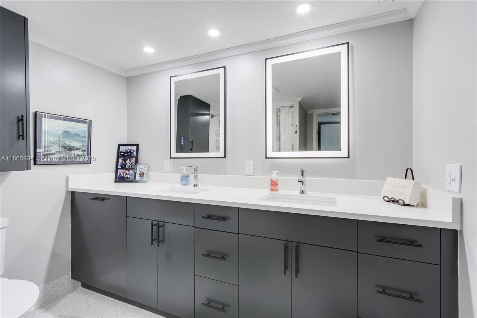 CLOISTER BEACH TOWERS CON - Residential