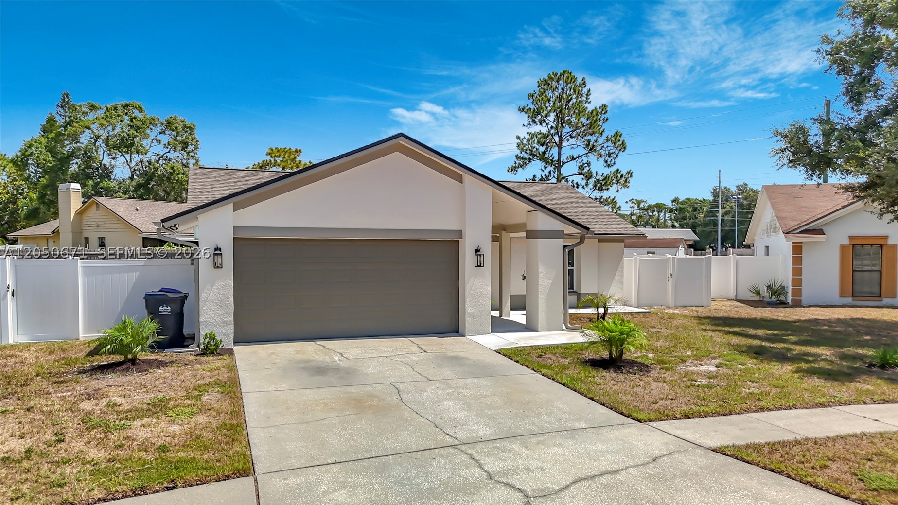 10813 Roundview Lane