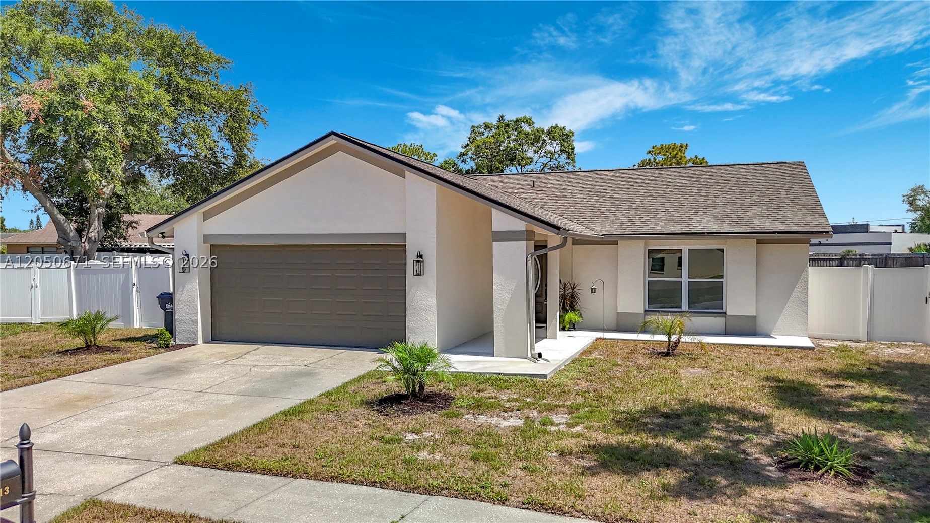 10813 Roundview Lane