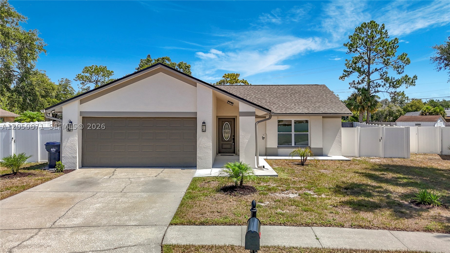 10813 Roundview Lane