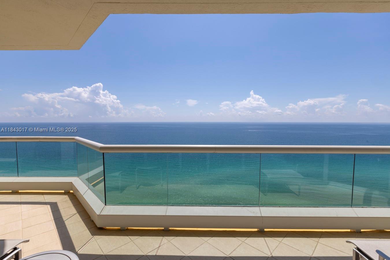 17875 Collins Ave 2703
