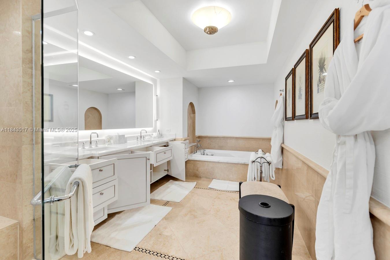 ACQUALINA OCEAN RESIDENCE - Residential