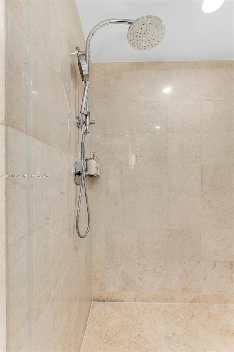 ACQUALINA OCEAN RESIDENCE - Residential