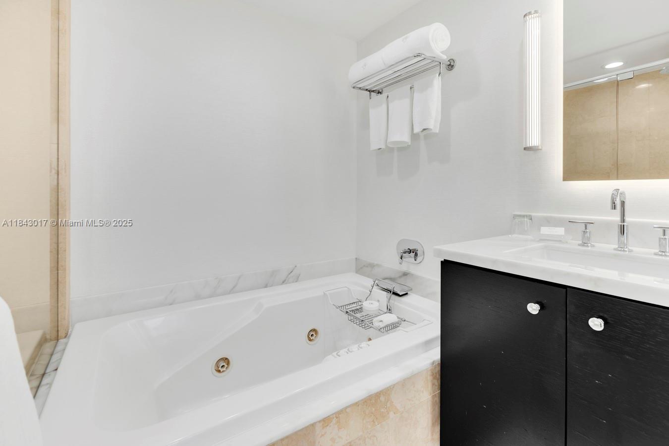 ACQUALINA OCEAN RESIDENCE - Residential