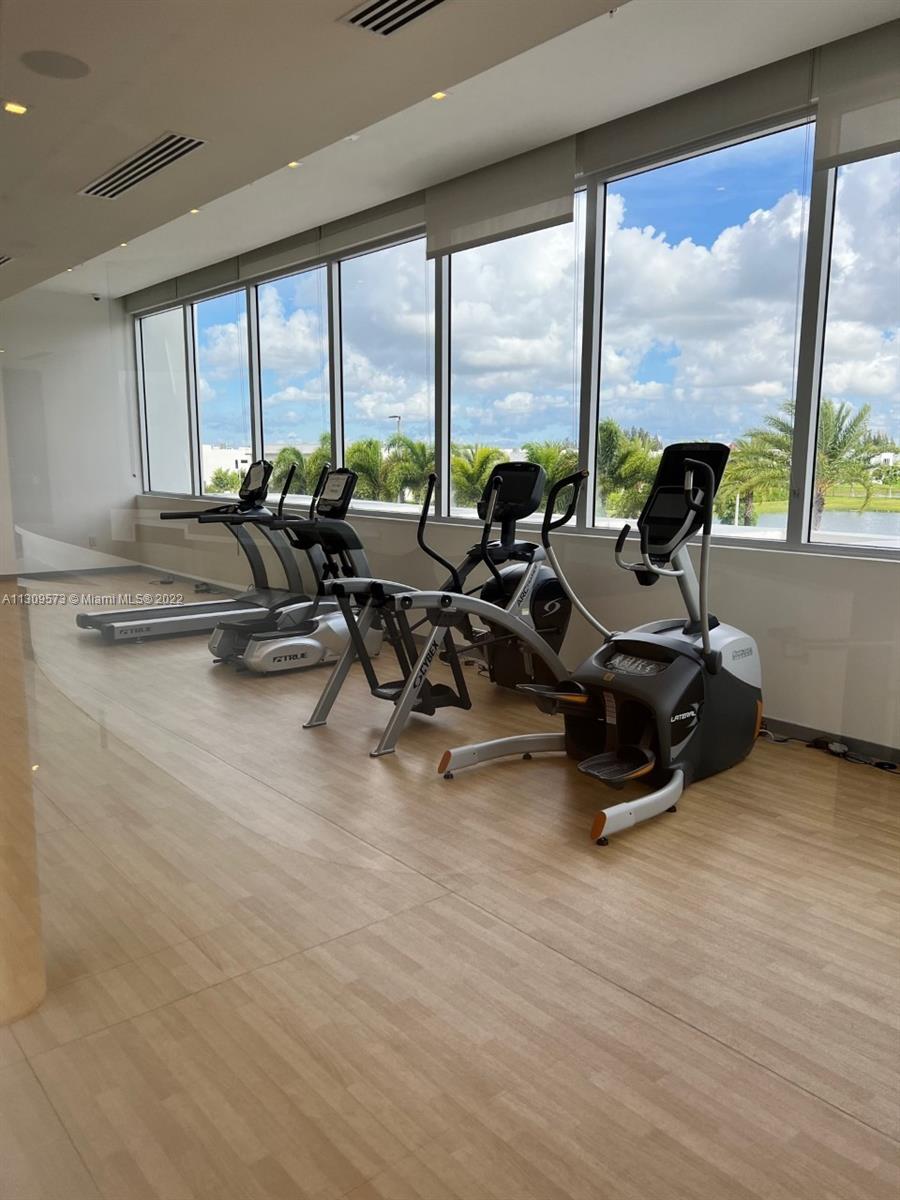 LANDMARK AT DORAL - Residential Lease