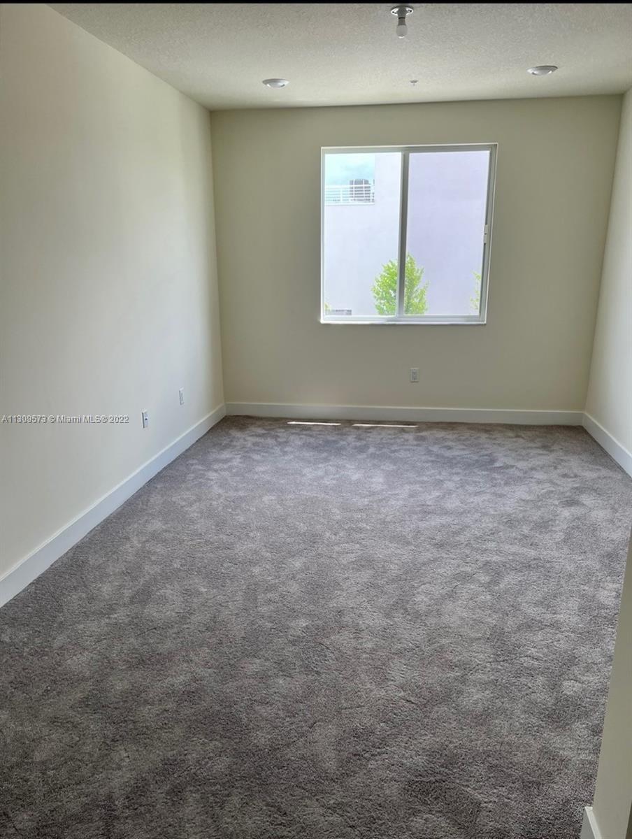 LANDMARK AT DORAL - Residential Lease