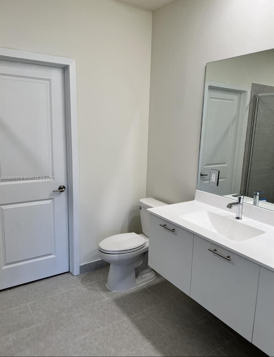 LANDMARK AT DORAL - Residential Lease