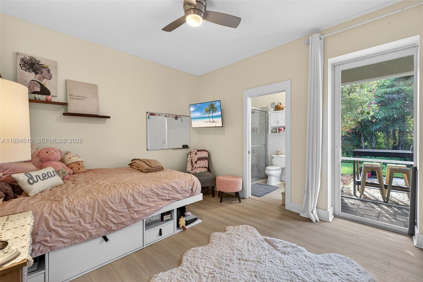 SUNSET VISTA - Residential