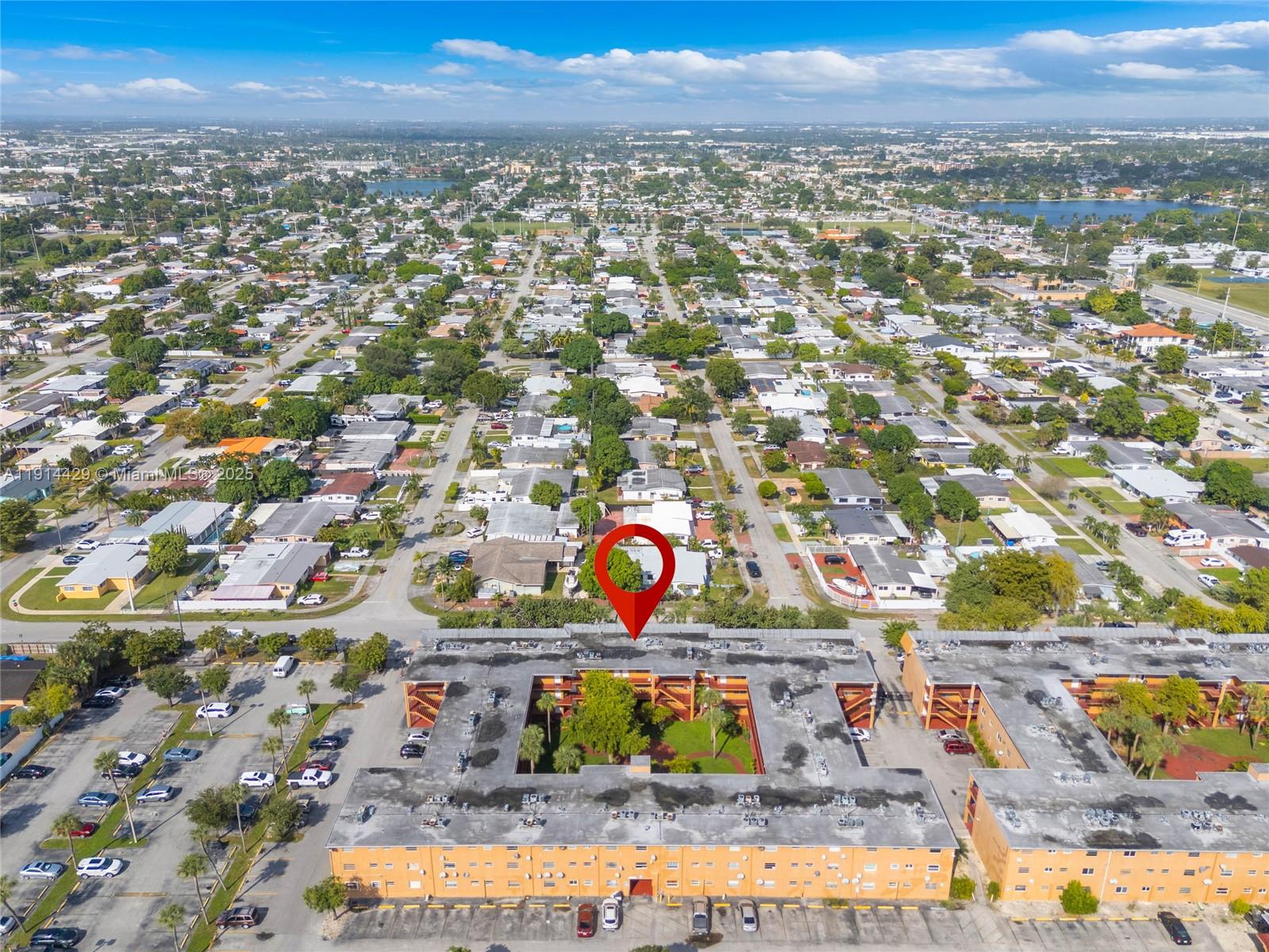 THE KENSINGTON CONDO - Residential Lease