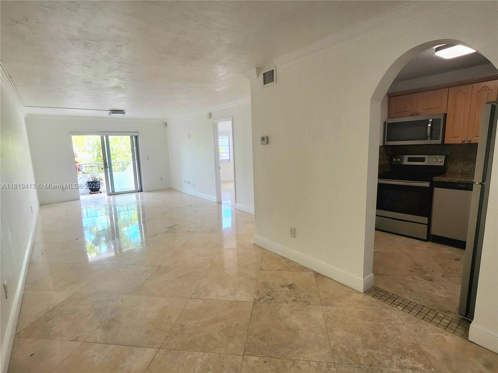 LINCOLN PLACE RESIDENCES - Residential Lease