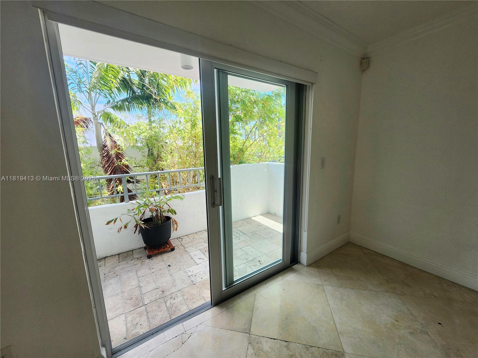 LINCOLN PLACE RESIDENCES - Residential Lease