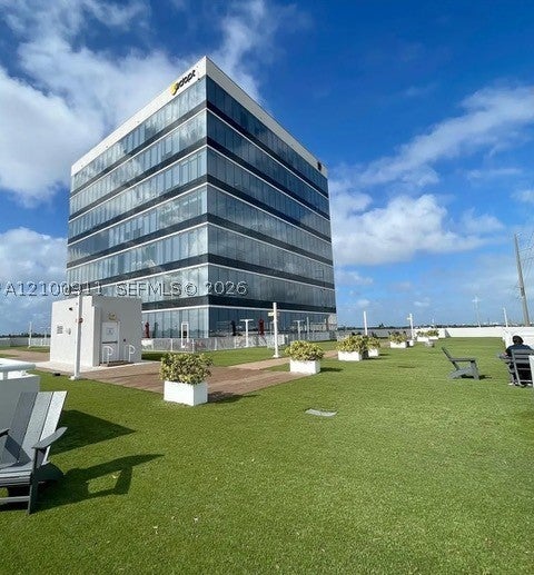 20200 W Dixie Hwy 603