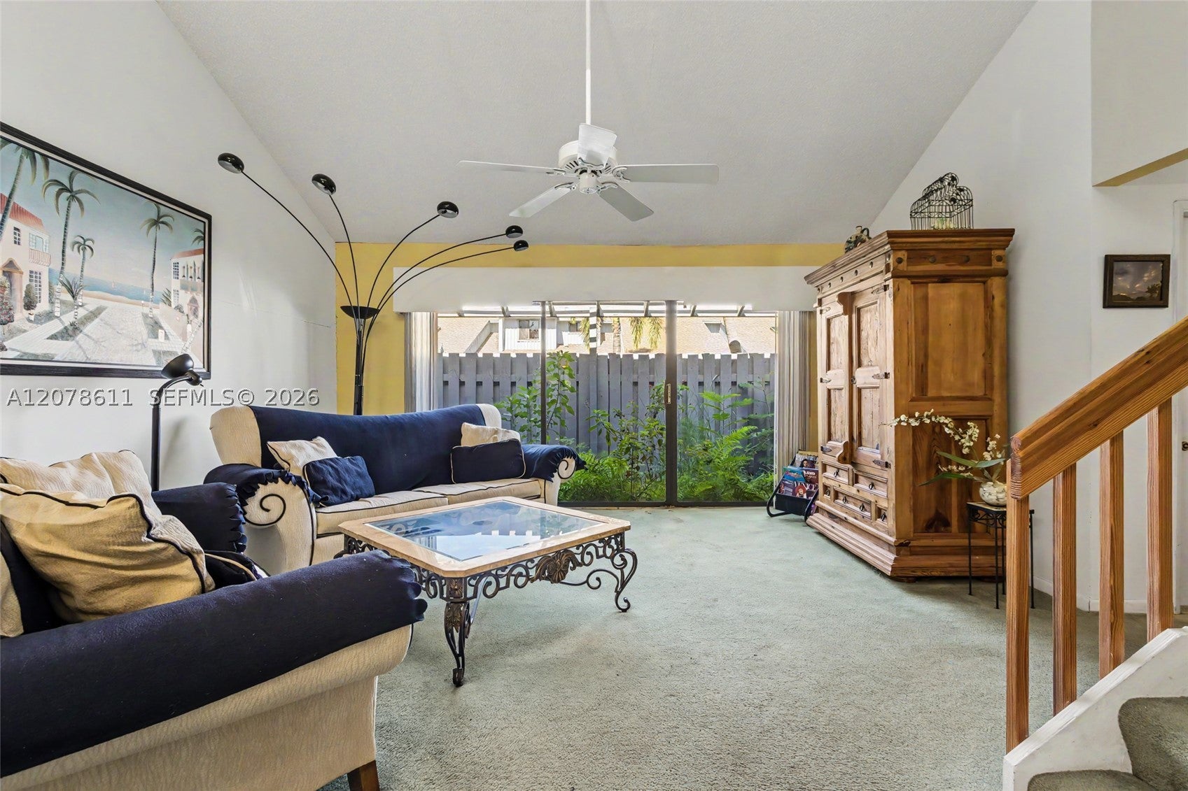1557 N 15th Ter