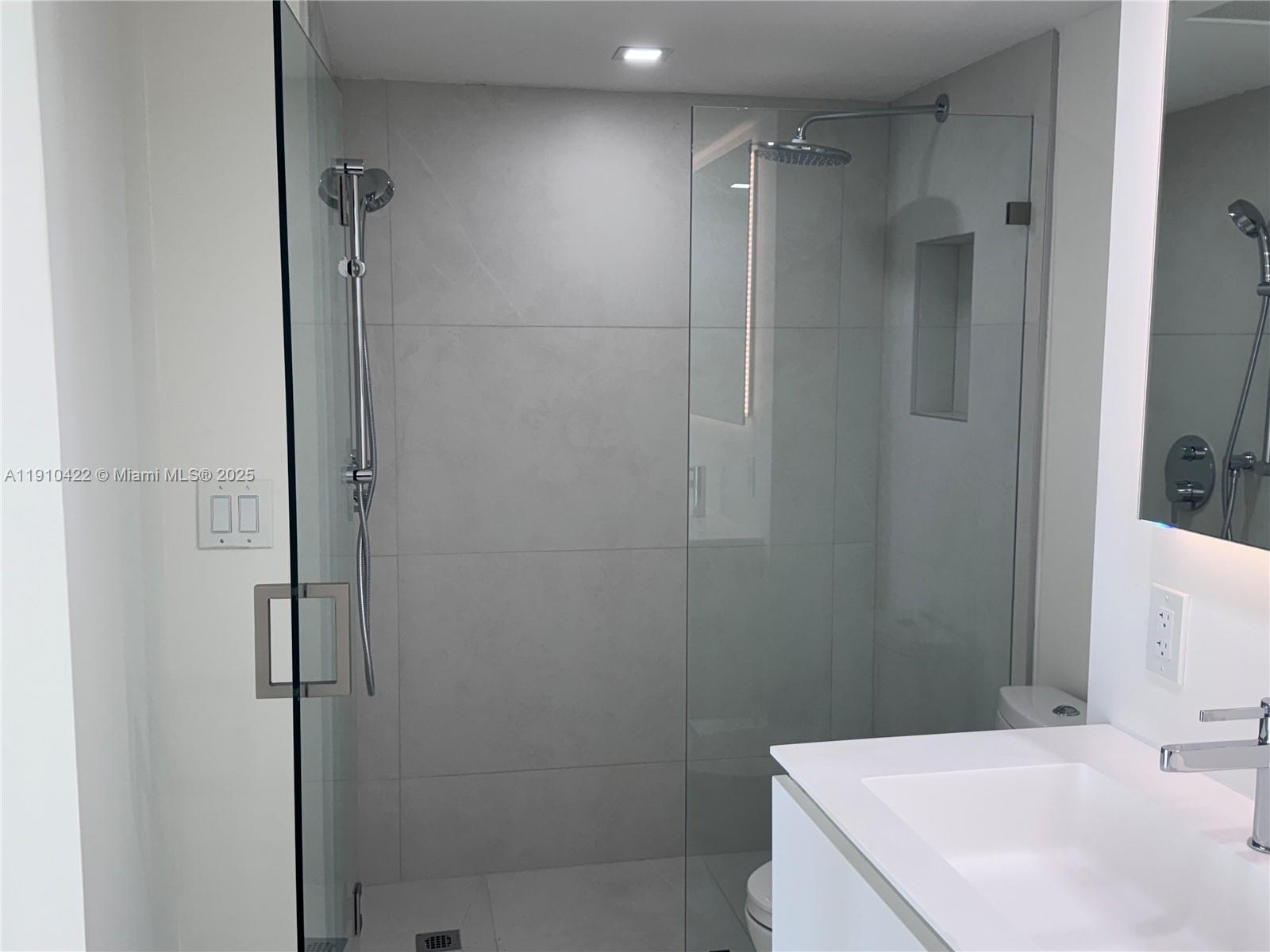 AVENTURA ELDORADO CONDO - Residential Lease