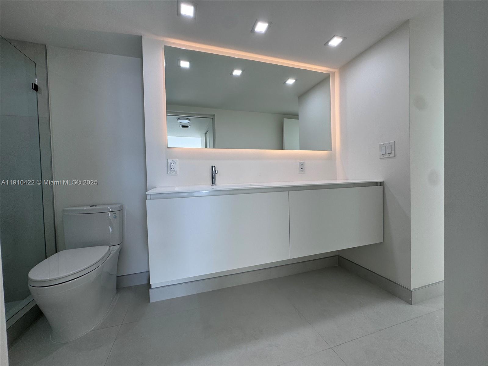 AVENTURA ELDORADO CONDO - Residential Lease