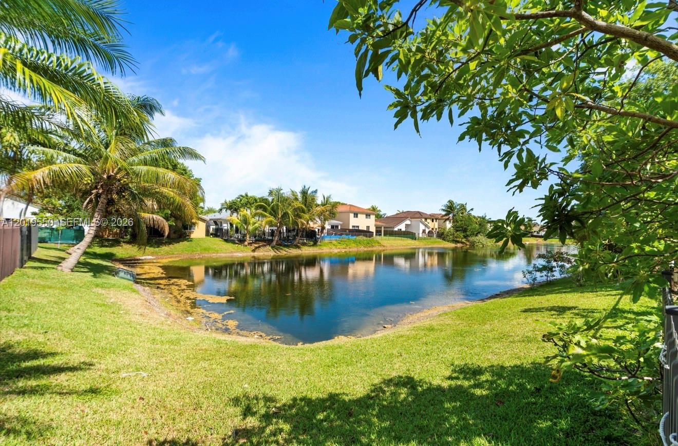 C B PALMS - Residential