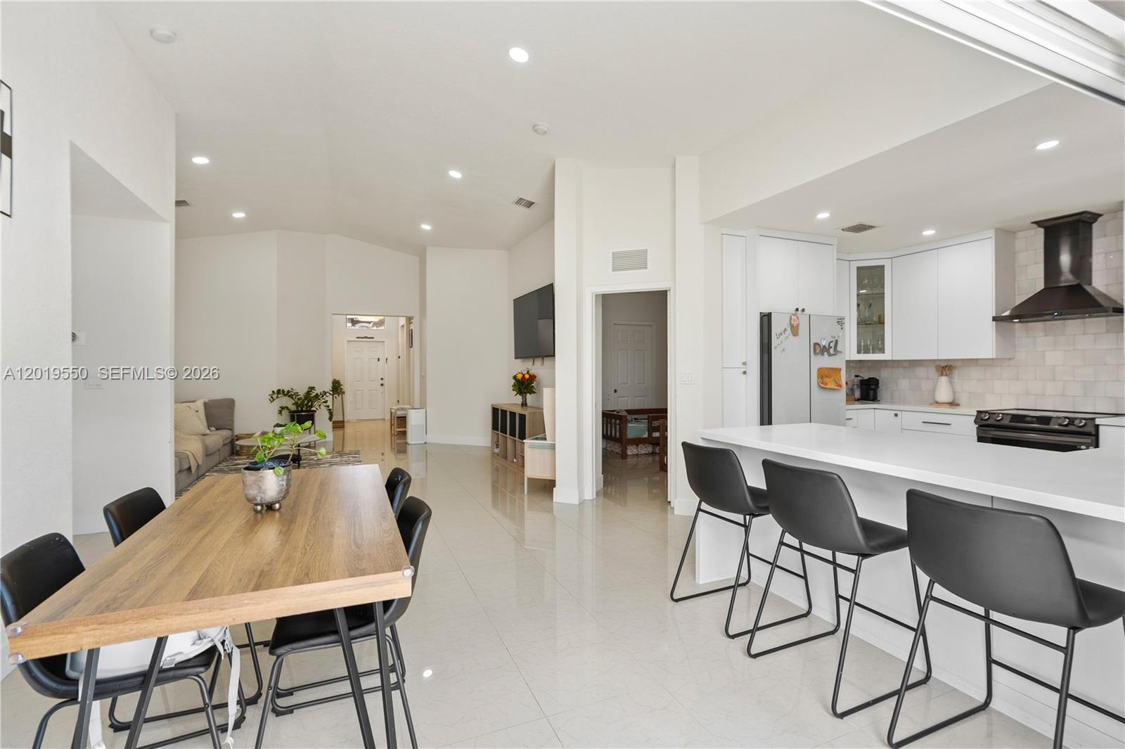 C B PALMS - Residential