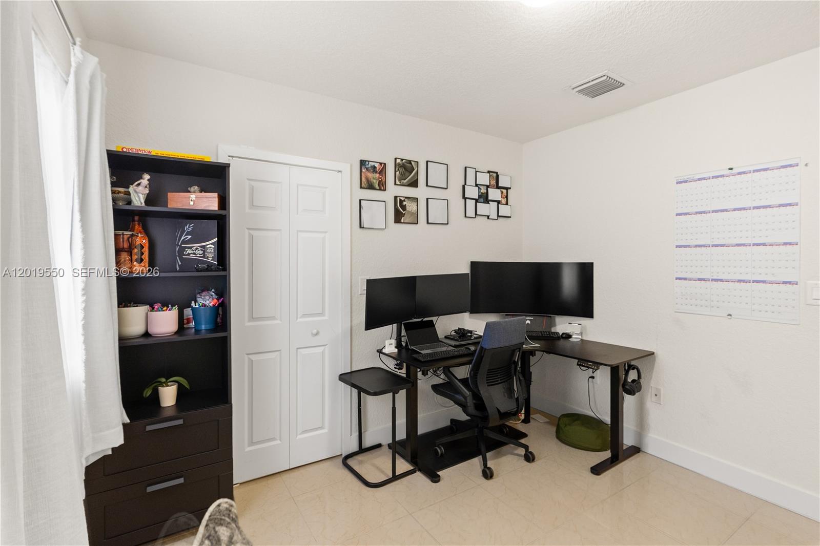 C B PALMS - Residential
