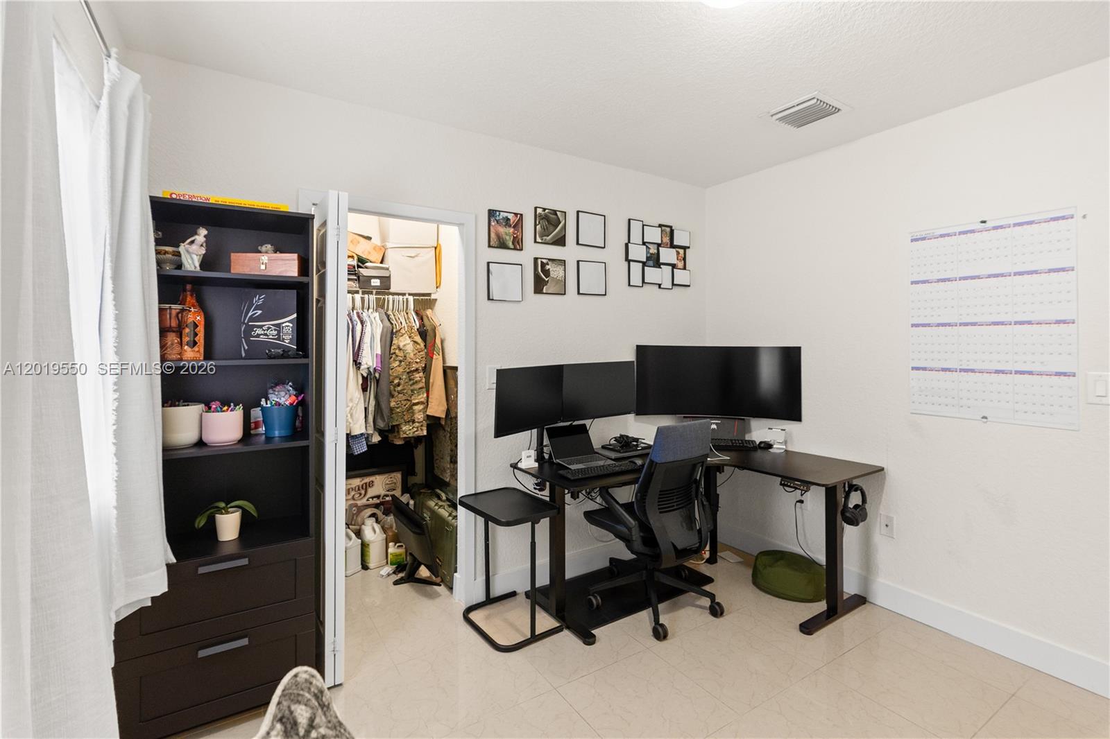 C B PALMS - Residential