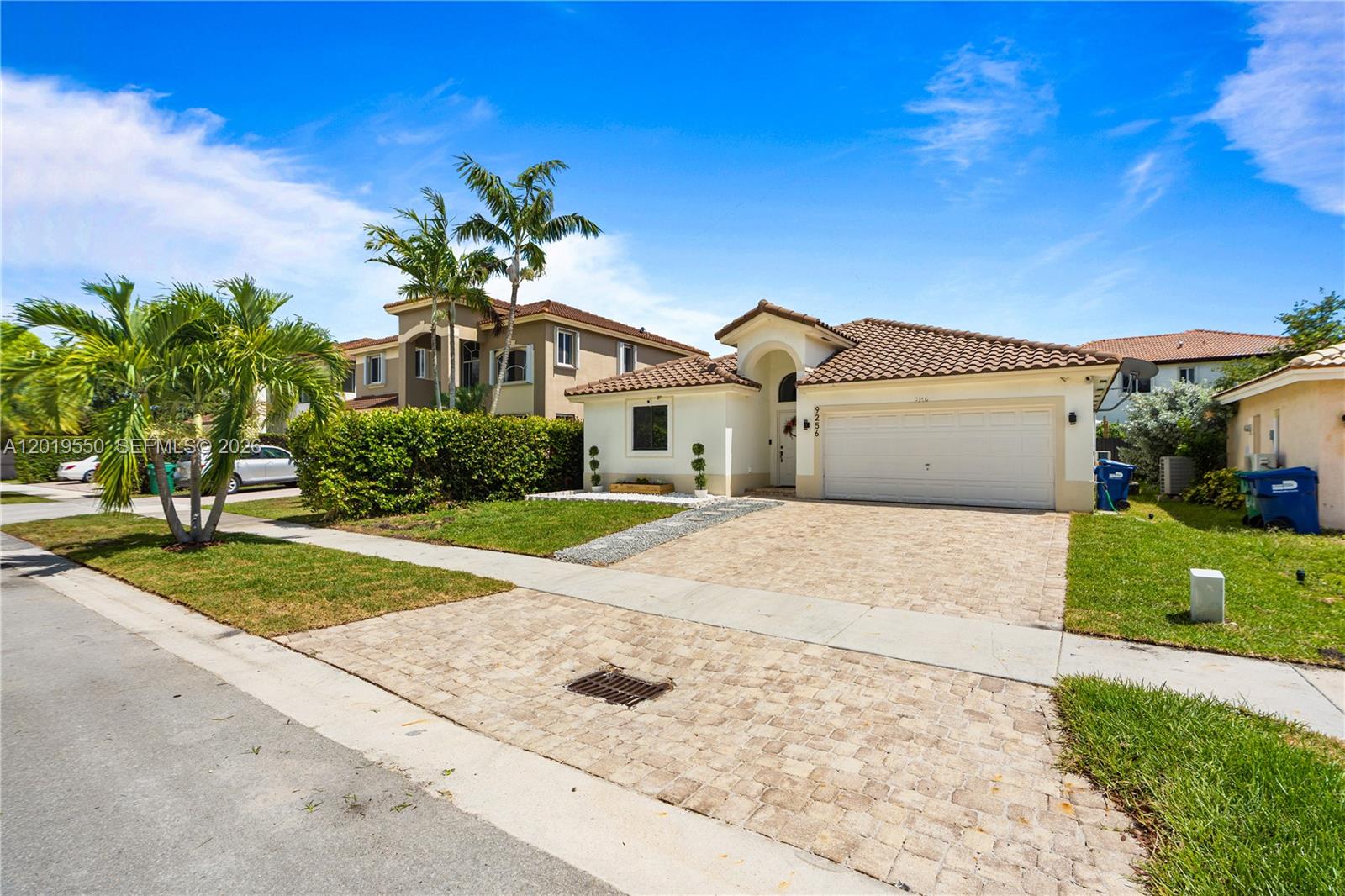 C B PALMS - Residential