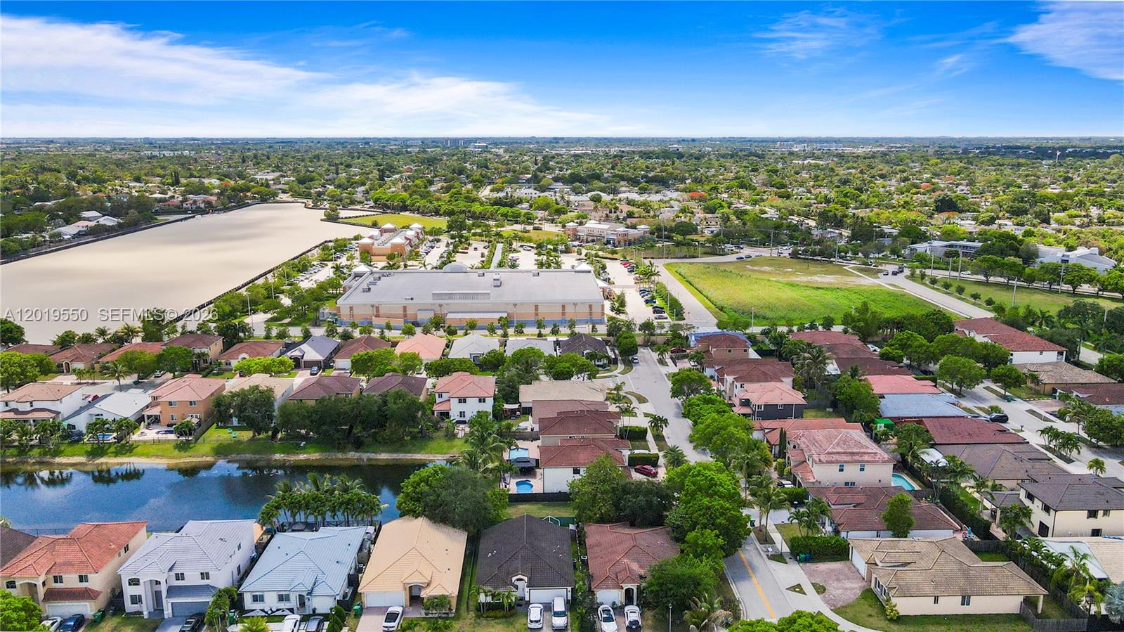 C B PALMS - Residential
