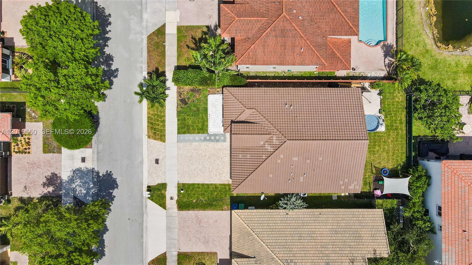 C B PALMS - Residential
