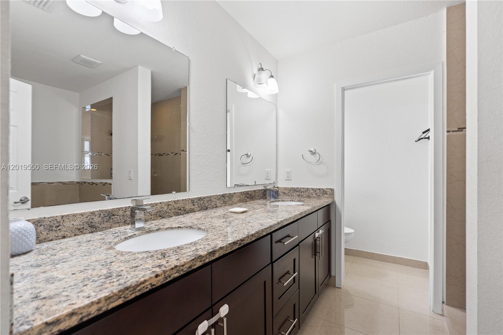 C B PALMS - Residential