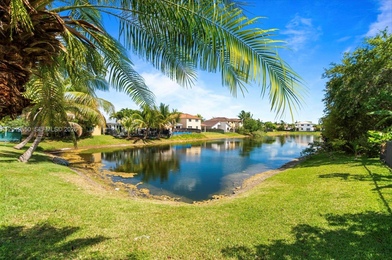 C B PALMS - Residential